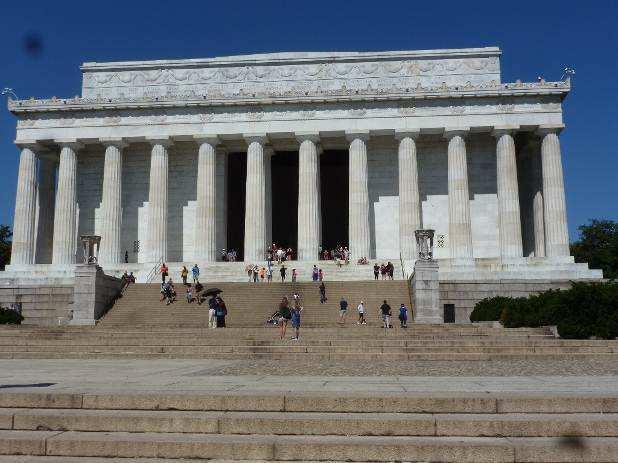 Lincoln Memorial Washington Monument Der Wettkampf: Alle Schützen hatten vier Parcours zu absolvieren, das jeweilige Ergebnis der vier Mannschaftsmitglieder wurde für den Teambewerb addiert.