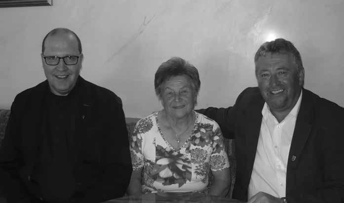 Jubilare in der Gemeinde Theresia Oswald ist 80 Ihren 80. Geburtstag konnte Theresia Oswald, eine geborene Maurer, feiern. Sie ist den meisten Bischofsmaisern als Lehrerin an der Schule bekannt.