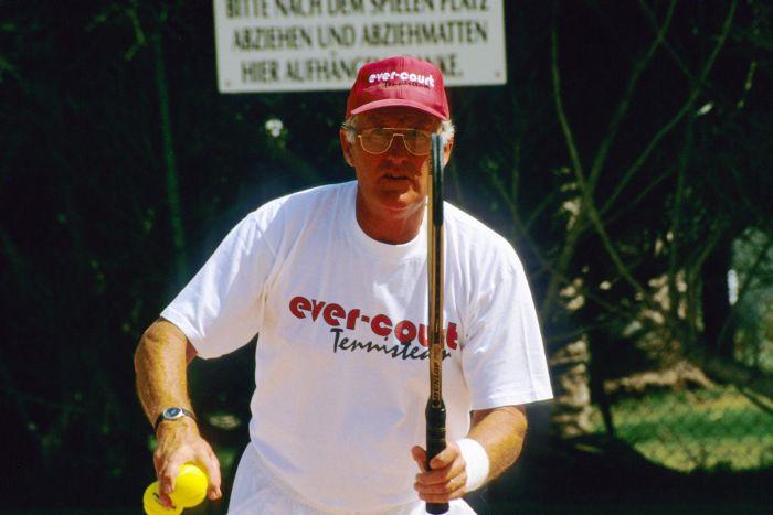 Im Einzel gewann sie die German Open in Berlin '84 und stand 3-mal im Halbfinale der Australian-Open sowie der French-Open.