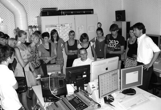 Am 15.05.2010 sendete Deutschlandradio Kultur live aus Amberg. Neben anderen Gästen konnte Prof. Dipl.-Ing.