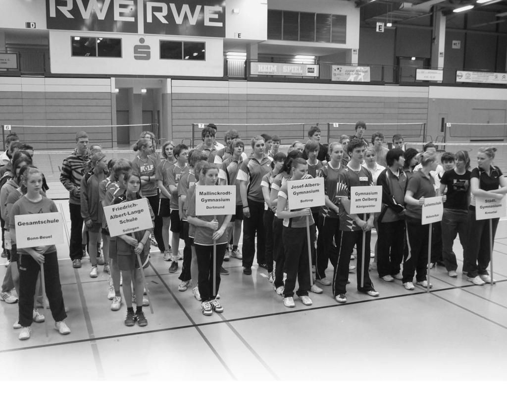 Verbot von Sportwetten-Werbung Jugend trainiert für Olympia Werbung für Sportwetten auf Banden und Trikots in Sportstadien Das Ministerium für Inneres und Kommunales des Landes Nordrhein-Westfalen