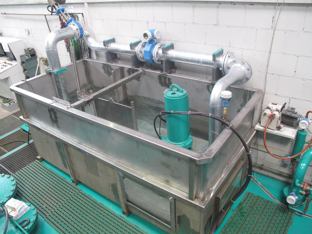 Abwasser Pumpentest am 3. Mai 2016 WILO SE, Werk Hof Kelheim Fibres GmbH Becken mit 2772 Liter Wasser Pumpe FA10.