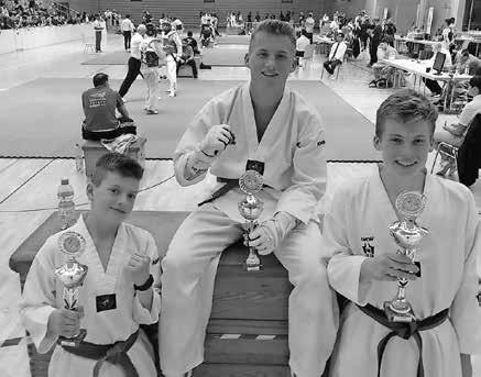 Vereinsnachrichten Weitere Infos und Videos zur Prüfung und Turnieren unter: https://taekwondo.ksv-holzgerlingen.de Gold und Bronze bei den Württembergischen Meisterschaften Am 28.