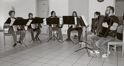 Vereinsnachrichten Das Ensemble sorgte bei der Jubiläumsfeier für die richtige musikalische Untermalung.