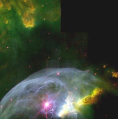 Hubble 1 Links: Eine Hubble-Aufnahme, die den Blasen-Nebel NGC 7635