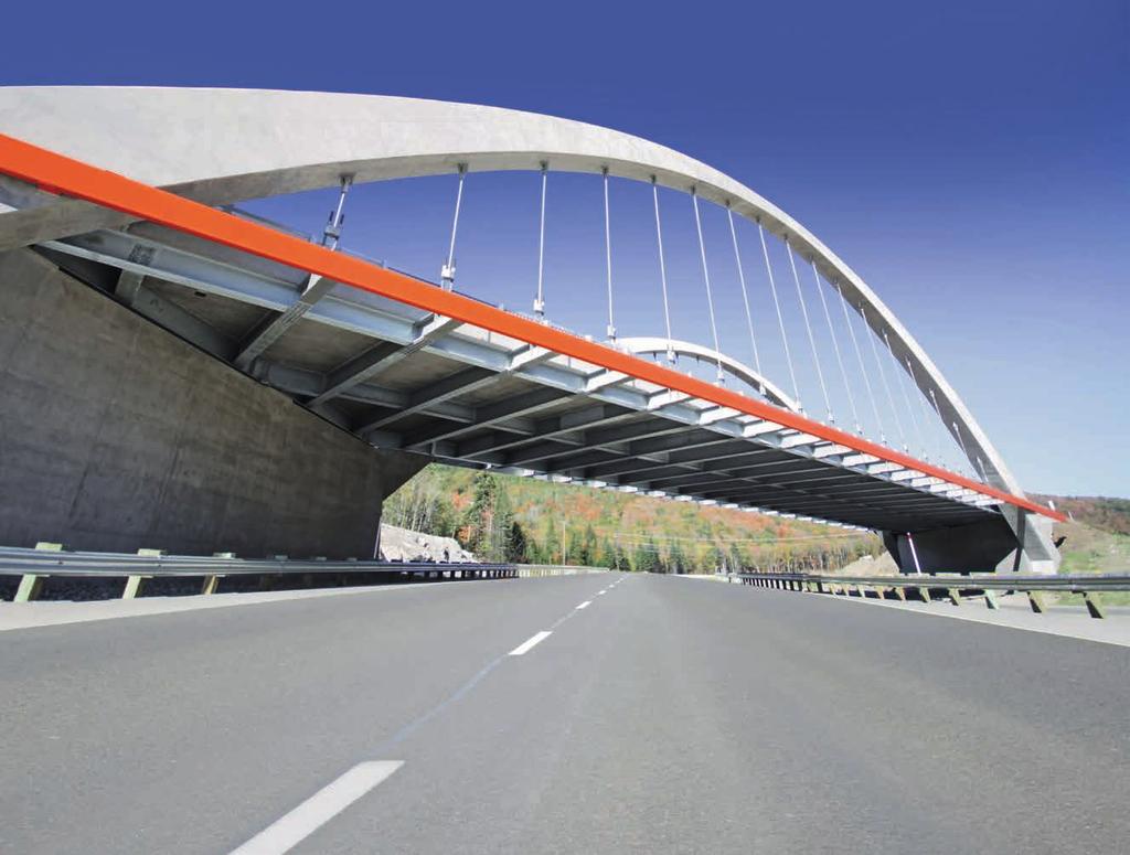 FEUERVERZINKEN SPECIAL Wegweisend dauerhaft Feuerverzinkte Stahl-Verbund-Brücke in Kanada 1 Die in Stahlverbund-Bauweise realisierte Stoneham-Brücke zeichnet sich durch eine wegweisende Verwendung