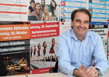 Foto: Stadt Hattingen Vor zehn Jahren: Hier entsteht das neue Reschop-Carré Center-Manager Jörg Waldrich hat seit acht Jahren die Leitung des Einkaufszentrums Am 2.
