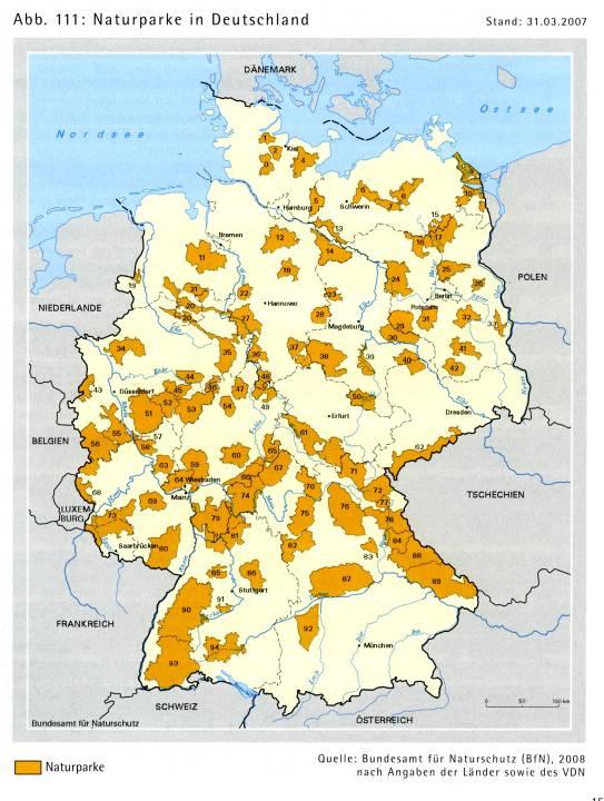 Naturparke in Deutschland Schutzgebietskategorie Anzahl Fläche [%] Naturschutzgebiet 7923 3,3 Nationalpark 14 0,54 Biospärenreservat 13 2,8