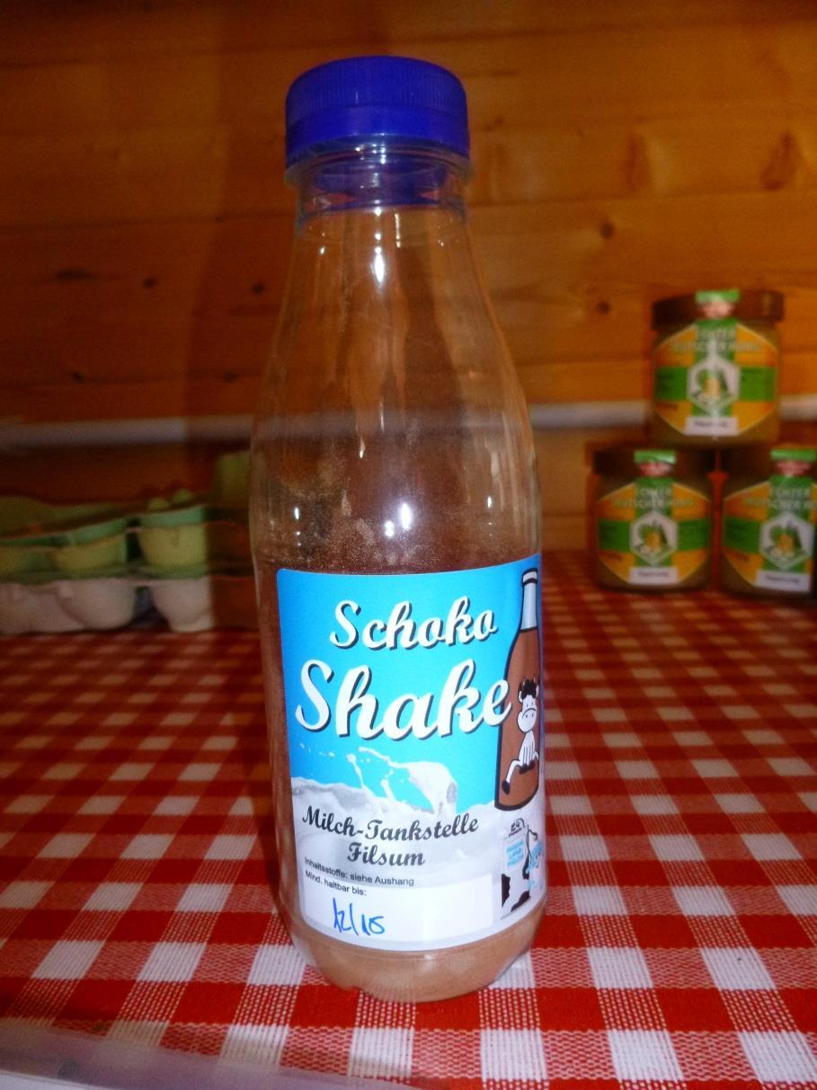 Das geht nicht!! Abgabe von Rohmilch ab Hof in Flaschen mit vorabgefülltem Getränkepulver Rohmilch : das unveränderte Gemelk von Nutztieren, nicht über 40 C erhitzt, (.