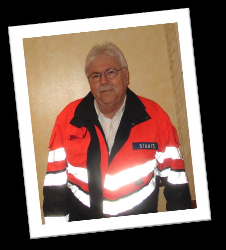 Wir stellen uns vor PARKGESCHICHTEN Mein Name ist Helmut Füllgrabe und ich stehe im 67. Lebensjahr, wohne in Sickte und bin seit Januar 2013 als Shuttle-Fahrer in der Tagespflege tätig.