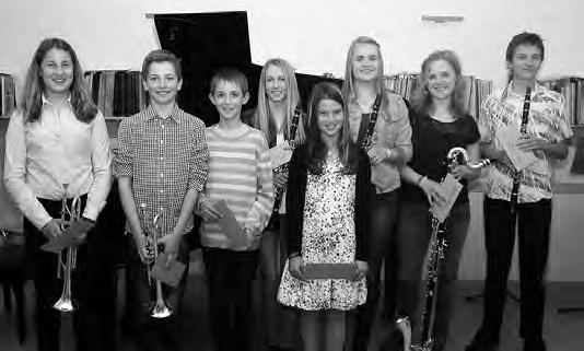 Nummer 15 Die kleine Seepost Seite 12 Förderverein der Jugendmusikschule gratuliert den Preisträgern Am vergangenen Wochenende trafen sich in Ludwigsburg die besten jungen Musiker vom Ländle und