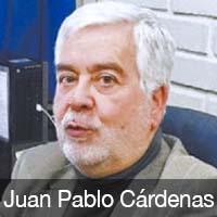 Cárdenas ist Professor am Lehrstuhl für Journalismus der ebenso renommierten Universidad de Chile und amtiert seit Jahren als Chefredakteur des Rundfunksenders und der digitalen Zeitung ebendieser
