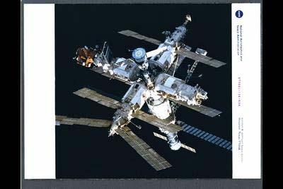 GEPLANTE SATELLITENPROJEKTE (1) GRAZIJA: kleiner Forschungs-Subsatellit, der von der Raumstation MIR