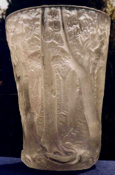 2003-3/204 Vase mit belaubten Bäumen / Waldlandschaft farbloses, mattiertes