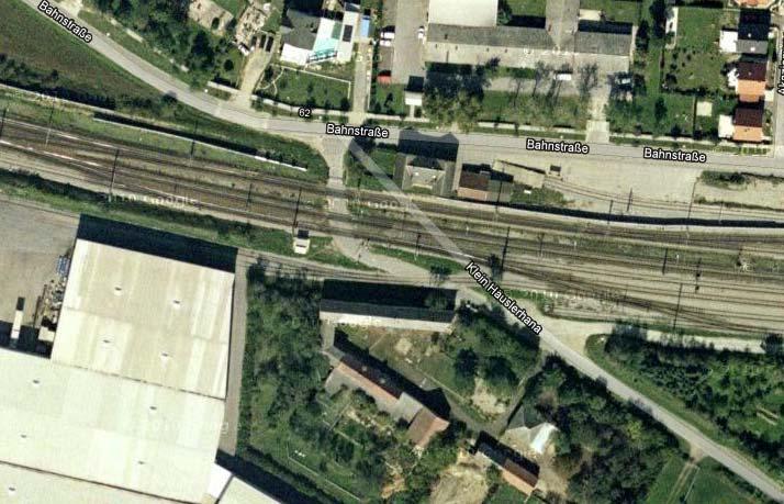 Örtliche Besonderheiten Die EK im km 48,907 befindet auf der zweigleisigen, elektrifizierten ÖBB-Strecke Wien Südbahnhof (Ostbahn) - Staatsgrenze nächst Nickelsdorf (Hegyeshalom).