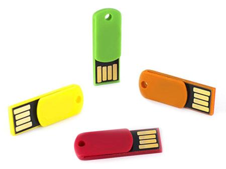 USB-Modell: KLICK Der USB-Klick-Stick zeichnet sich durch seinen innovativen und gleitenden Mechanismus aus, welcher der Klickfunktion eines Kugelschreibers ähnelt.