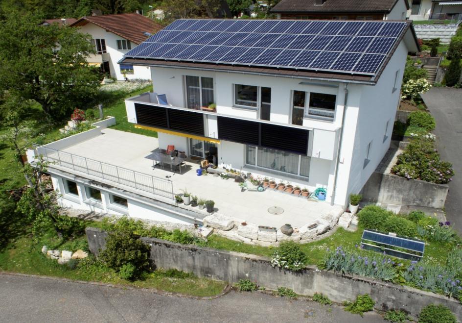 EFH Modernisierung in Villnachern Ertrag aus Photovoltaikanlage 12 116 kwh 311 % Bedarf für Heizung und Warmwasser Bedarf für Komfortlüftung Bedarf für