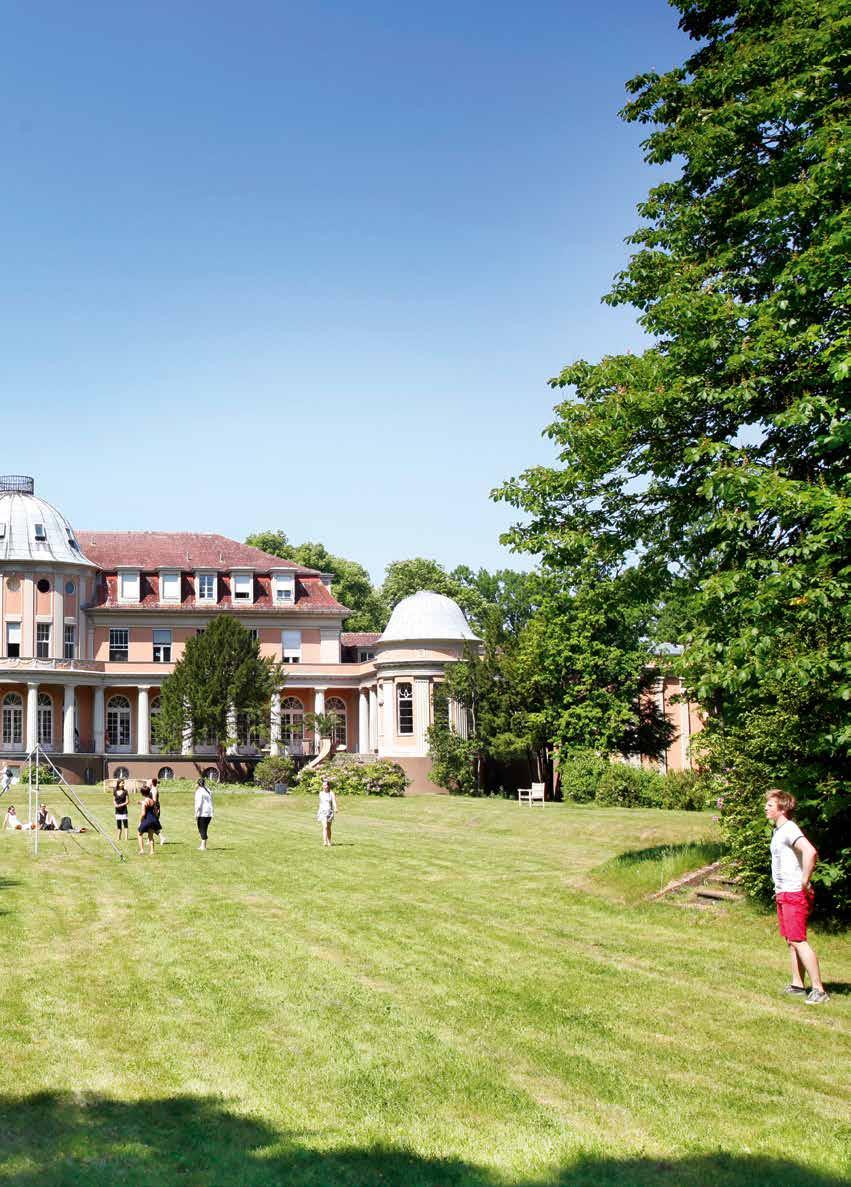 Exklusives Ambiente bietet der»campus Siemens Villa«mit einer weitläufigen