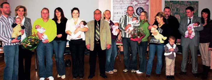 gratulierte. Foto: Dieter Kriegler Lisa und Werner Büttner feierten in Barleben am 23. Februar ihre Goldene Hochzeit.