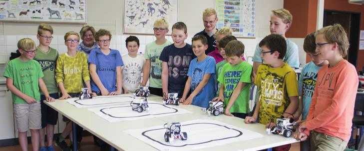 Robotics-Workshop Am 23. Mai 2017 haben 14 Schüler aus dem Landkreis Osnabrück in Bersenbrück an einem Robotics-Workshop des SFZ Osnabrück teilgenommen.