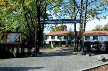 Zierenberg: Naturparkzentrum am Dörnberg Im 009 eröffneten Naturparkzentrum können sich Besucher über den Naturpark und dessen naturräumliche, geschichtliche und geologische Voraussetzungen sowie