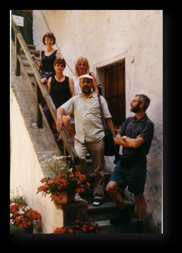 Juli 1999: Teilnehmer: Maria Roth, Gabi Zöchbauer, Bernhard Falkinger, Dominik Höglinger, Ingeborg Schörgendorfer, Maria Mitgutsch (Chauffeurin) Wir fuhren nach Gmunden zur Gmundner Keramik und