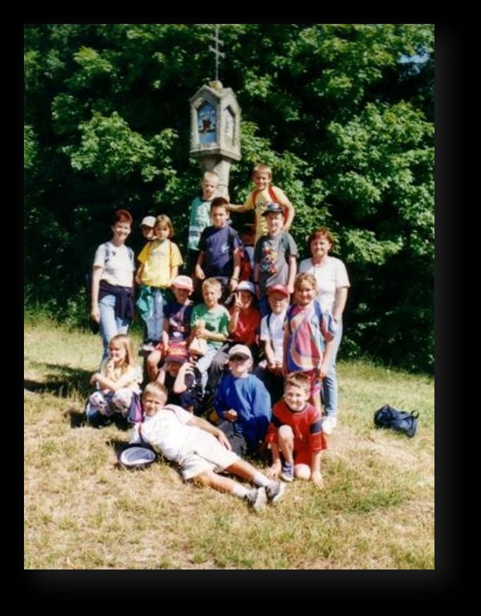 Wandertage: Am 28. Juni 2000 wanderten die Schüler der 1. Klasse am Götzendorfer Steig nach Rohrbach.