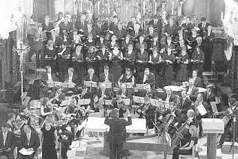 2000 Bach s Weihnachtsoratorium für Soli, Chor und Orchester in der Nesselwanger Pfarrkirche /2004 das Requiem von Gabriel Fauré für Soli, Chor und Orchester in Pfronten und Nesselwang / 2005