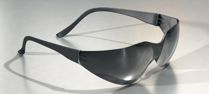 Schutzmaßnahmen Sonnenschutzbrillen mit UV-Schutz Sonnenbrillen schützen die Augen vor schädlicher UV-Strahlung. Allerdings garantieren nur entsprechende UV-Filter einen ausreichenden Schutz.