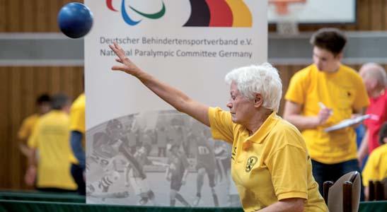 Mit dem Projekt Rollstuhlsport macht Schule - Sitzenbleiben erwünscht! bringt der BSN-Mitgliedsverein Rollstuhlbasketball an die hannoverschen Schulen.