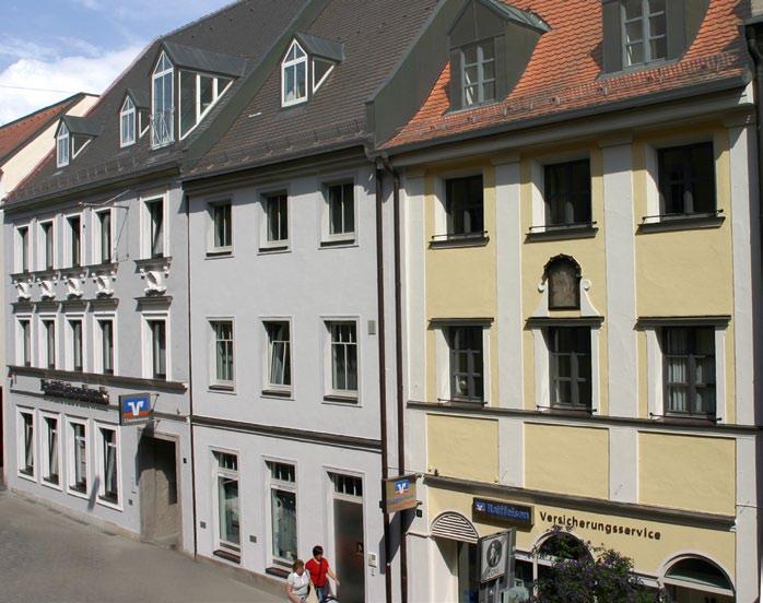 Straubing Spitzenleistung Sympathisch, engagiert, kompetent: Die Raiffeisenbank Straubing bietet eine Top-Beratung und siegt mit klarem Vorsprung beim CityContest 2013 in Straubing Nummer 1.