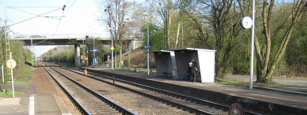 Bild 1: Bild der Gleis- und Bahnsteiganlagen vor Beginn der Neubaumaßnahmen. 4.
