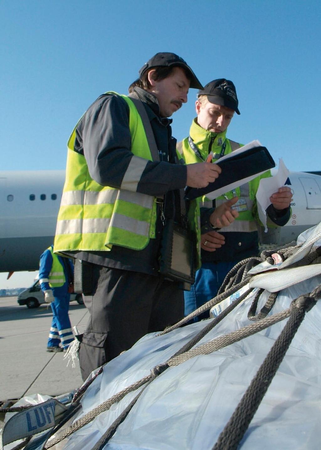 Kaufmännische Umschulungen & Fortbildungen Eine Kernkompetenz von TRAINICO ist die Qualifizierung für kaufmännische Berufe der Luftfahrt.
