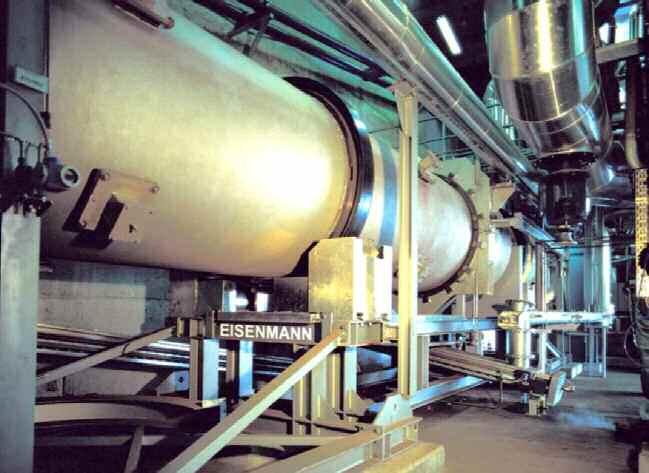 Thermische Klärschlamm-Verwertung im Pyrobustor 165 400.000 Einwohnergleichwerten) in Volumen und Gewicht zu minimieren, schaffte man bereis 1998 eine thermische Trocknungsanlage an.