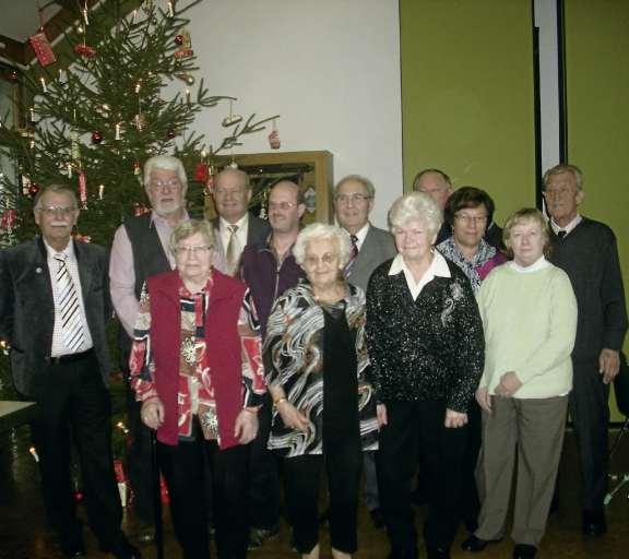 Mein Verein 13 VdK Ortsverband -Aichig Am Sonntag, 01. Dezember, hielt der VdK-Ortsverband Aichig seine Weihnachtsfeier im Gemeinschaftshaus ab.