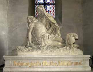 Während der Zeit in Olpe gestaltet Beule weitere aufwendige Werke, darunter die Pietà und den Hubertus- Altar für die Pfarrkirche St.