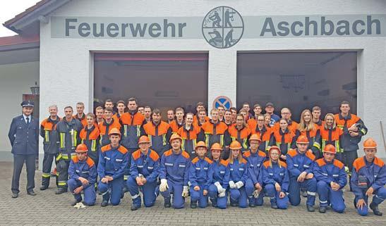 Kommandanten der FF Aschbach, Tobias Kleinlein, gelang es dabei, das höchste Abzeichen Gold-Rot zu erhalten. Die Jugendgruppe der Feuerwehr Aschbach nahm ebenfalls an der Leistungsprüfung teil.