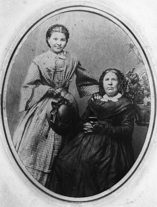 übernahm die Rosenwirtschaft bis etwa 1900. Die Ehe blieb kinderlos. Seine 1847 geborene Schwester Philippina heiratete 1870 Ludwig Schmid, den Sohn des Ritterwirtes aus Hausen.