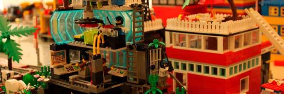 LEGO IM JULE Roboter-Projekt für Jugendliche und LEGO -Bautage für Kinder LEGO -Bausteine faszinieren Jung und Alt.