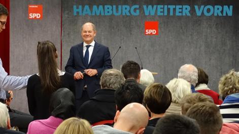 SPD-Jahrbuch 2015 2016 BERICHTE DER LANDESVERBÄNDE UND BEZIRKE Hamburg Landesorganisation Hamburg Zusammen schaffen wir das moderne Hamburg.