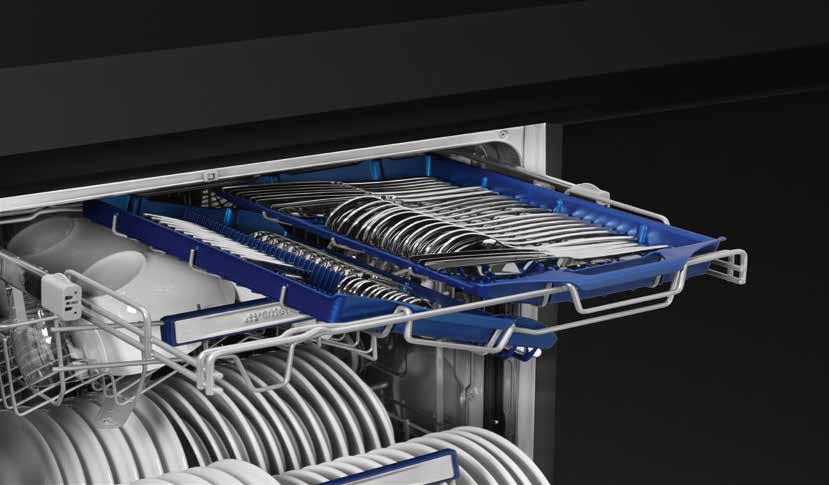 Zwei separate und bewegliche Besteckschubladen, die individuell je nach Platzbedarf für Geschirr im Oberkorb platziert oder auch komplett entfernt werden können.