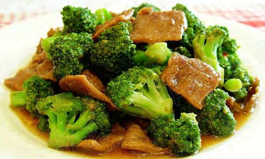 chinesischem Saisongemüse & Ingwer 时菜炒牛肉 Beef stir-fried with Chinese seasonal vegetables