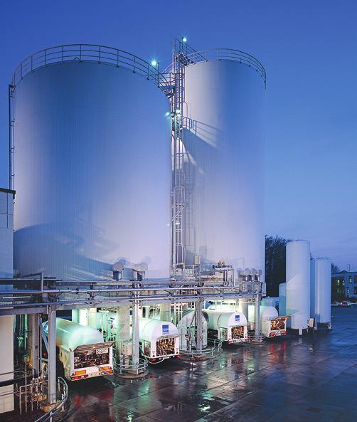 Unser Werk in Friedrichshafen Seit Jahrzehnten wird die Produktpalette unserer Luftgase ergänzt durch einen Gase-Handels bereich.