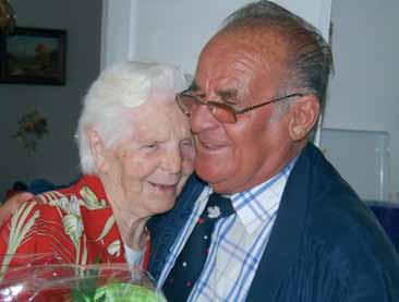 14 Information/Geburtstage Am 9. Juli feierte Gertrud Oelze in der Barleber Birkenstraße ihren 93. Geburtstag.