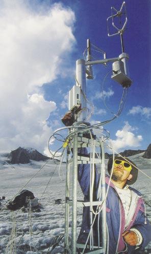Betrieb einer mikrometeorologischen Turbulenzmesseinrichtung zur direkten Messung des Wärmeübergangs zwischen Atmosphäre und Eisoberfläche im August 1998 während der Feldmesskampagne HyMEX98 auf dem