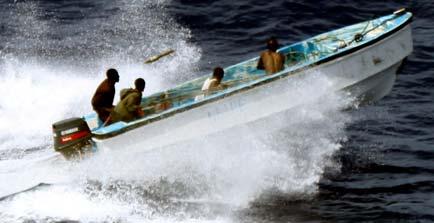 Dhau Typ Yemen Dhau Typ Jelbut Whaler (Piraten-Versorgungsboote) Whaler sind kleinere, offene Boote in der Regel ohne gedeckte Bereiche.