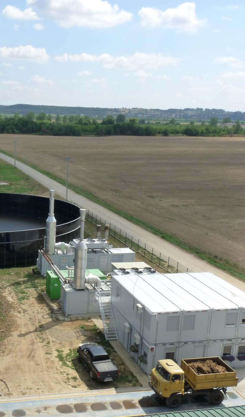 Einbindung Biogasanlage derzeit realisiert Schlempe in den Vorlagebehälter: 7-9 m³/h Wärme von Motorkühlung für die