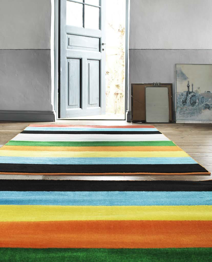 PH120201 PH120109 RANDERUP Teppich Die Designerin des farbenfrohen RANDERUP Teppichs Synnöve Mork hat sich von Zebrastreifen inspirieren lassen: Für mich ist ein Teppich der Treffpunkt eines Raumes,
