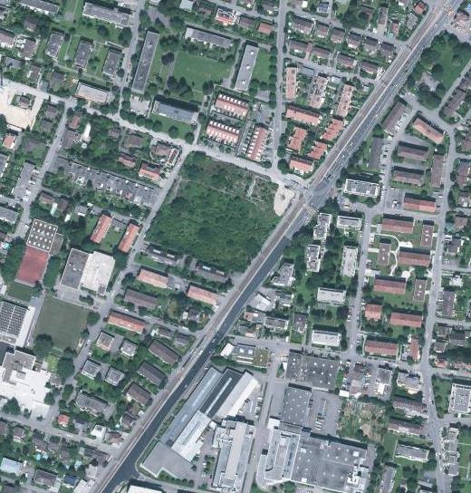 1. Ausgangslage 1.1 Lage im Siedlungsgebiet Das Areal des Planungsgebietes bzw. der Quartierplanung umfasst die Parzellen Nrn. 1000, 1002, 1003 und 7891 in der Gemeinde Reinach.