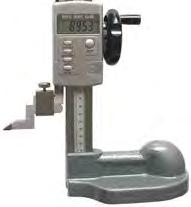 Anreißwerkzeuge, Lineale Marking gauges, rulers Digitaler Höhenreißer Digital height gauge 16-501 Auflösung 0,01 mm / 0,